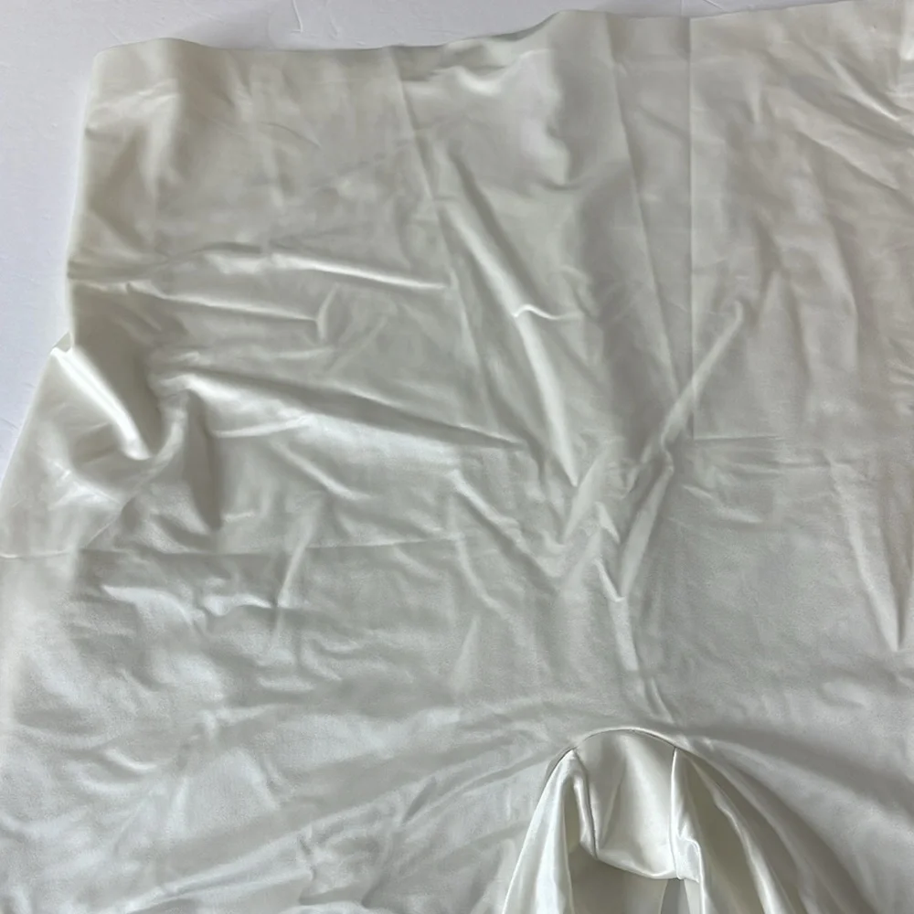SPANX Shaping Satin Seamless Shorts Linen 3X